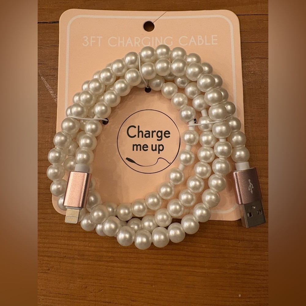 NWT iPhone Charger LIGHTNING White PEARLS 3.3’ 1 Meter Fun!!!